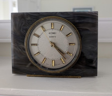 Vintage Metamec Quartz Mantel