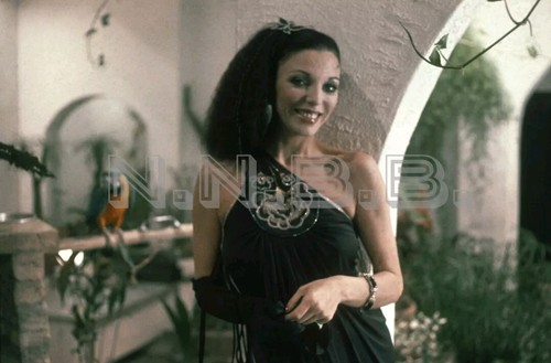 Joan collins fontaine - as,