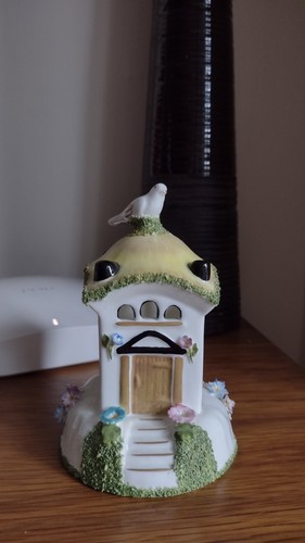 Dovecote coalport victorian - dovecote, by