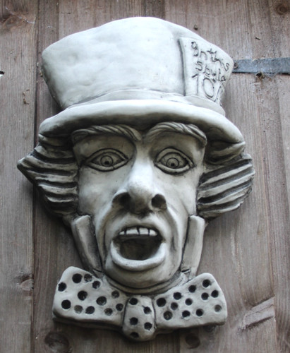 Mad hatter garden - garden, wall