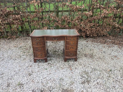 Antique style mahogany - antique,