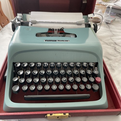 Olivetti studio - studio, 44