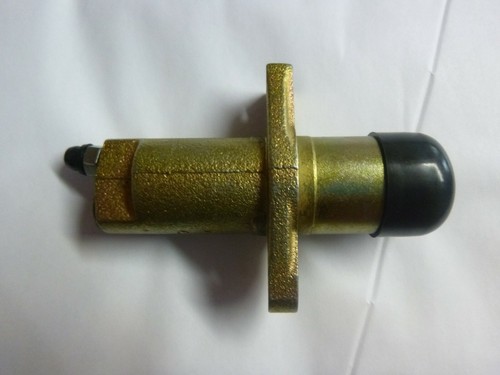 Clutch slave cylinder land - clutch,