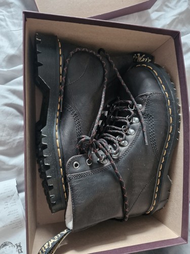 Doctor martens airwair size - martens, 6