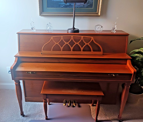 Piano and bench - piano, baldwin