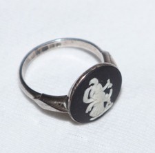 Vintage Silver Wedgwood CAMEO Black Jasperware RING Greek Goddess UK M / US 6