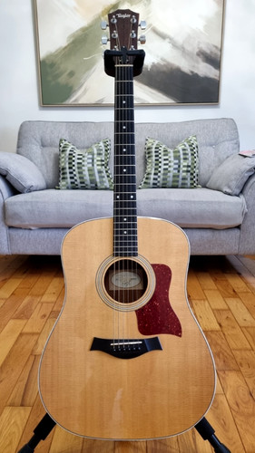 Taylor 210 acoustic guitar - acoustic,