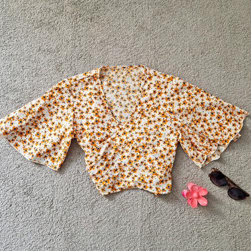 Floral cross front - front, tie