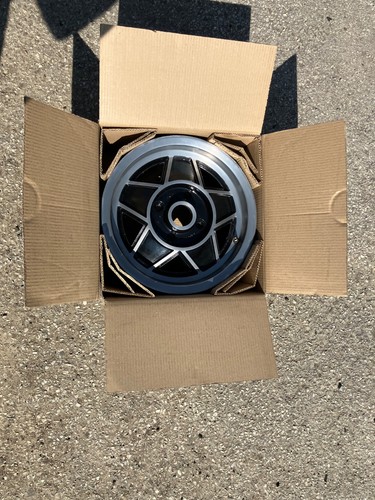 Triumph stag alloy wheel - stag,