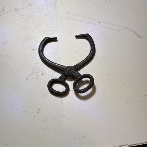 Vintage crackerjack metal - vintage,