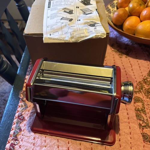 Stainless steel pasta - , machine