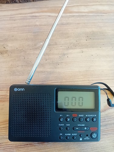 Onn pocket radio black battery - pocket,