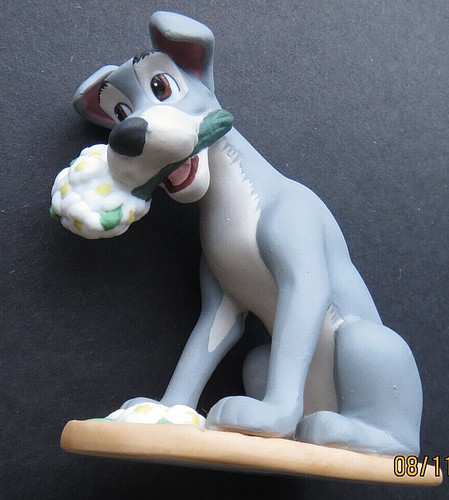 Tramp figurine two a half - figurine.,