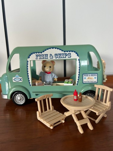 Sylvanian families fish and - families,