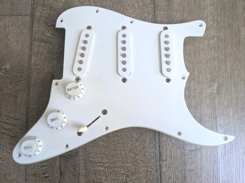 Genuine squier strat affinity - genuine,