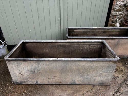 Reclaimed galvanised water - reclaimed,