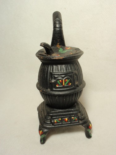 Vintage miniature cast iron - vintage,