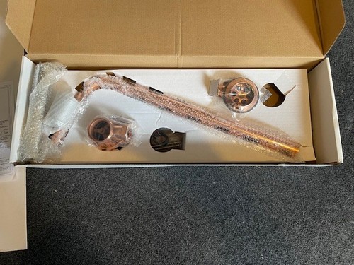 Copper exposed plug and chain - exposed,