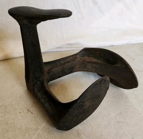 Vintage antique cobblers shoe - vintage,