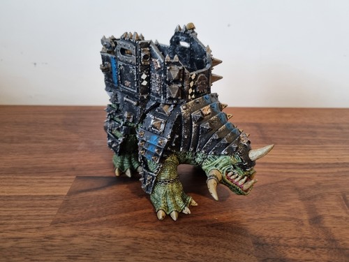 Warhammer 40k orks squiggoth - 40k,