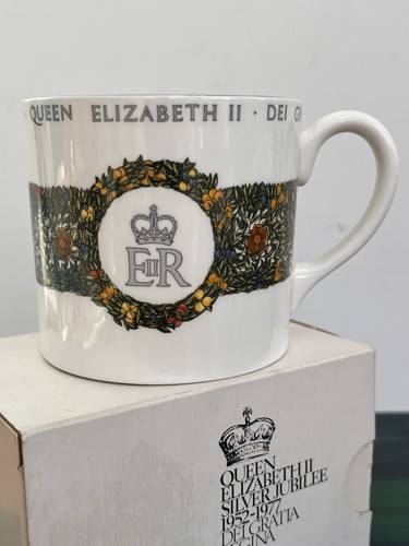 Crown staffordshire bone - crown, china