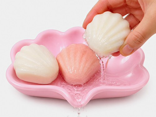 Pink shell shaped plastic soap - shell,