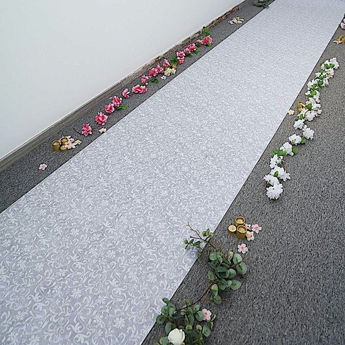 Feet aisle runner - feet, white