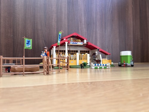 Playmobil 4190 stable farm set - stable,