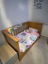 mamas and papas cot bed & baby change chest of drawers