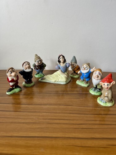 Vintage 1970 disneys snow - vintage,