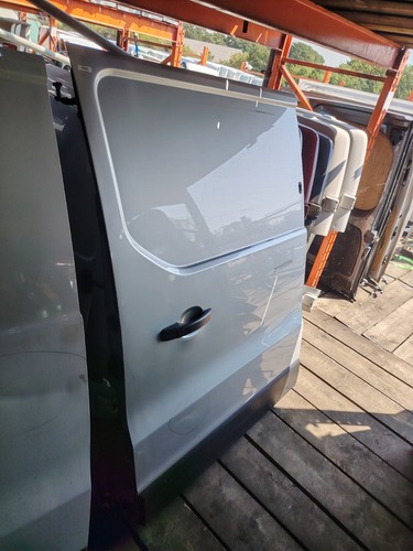 Vauxhall vivaro renault - vauxhall,