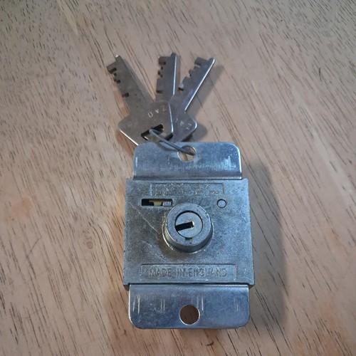 Locker garage lock dead - locker/garage,