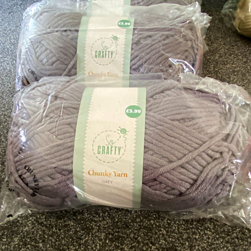 Crafty chunky yarn grey - so,