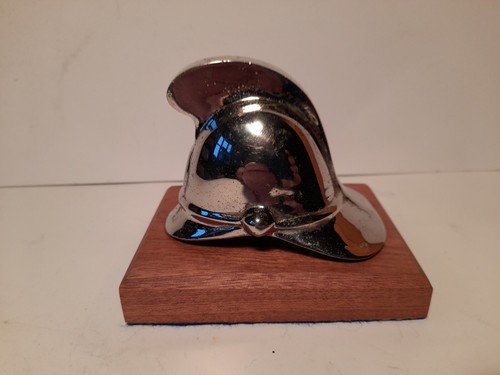 Fire helmet car mascot - fire,