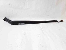 TOYOTA VERSO R2 Front Wiper