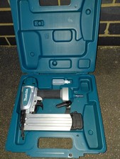 Makita AF506 Nail Gun