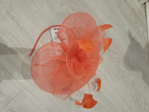Coral hair fascinator new - coral,