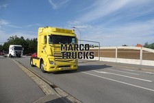 Truck Photo Mercedes-Benz