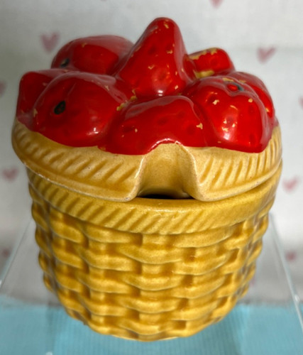 Lidded jam conserve pot - lidded,