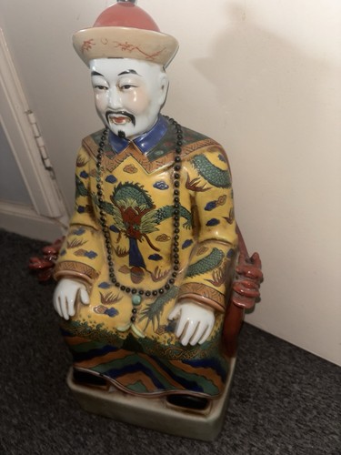 Chinese porcelain figurine