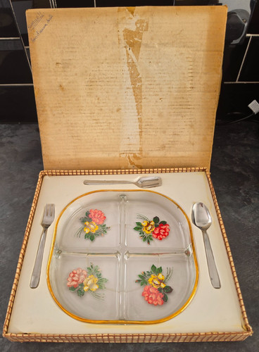 Vintage floral hors oeuvre - floral,