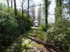 Photo 6x4 Summer House at