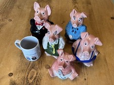 Full set of 5 NatWest Wade Piggy Bank Pigs with original stoppers and rare Mug