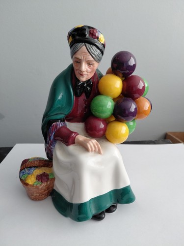 Royal doulton figurine the old - royal,