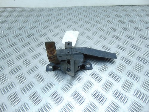 Isuzu trooper bonnet latch - isuzu,