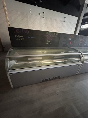 Display chest freezer - chest,