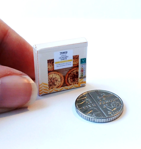 Dolls house miniature - dolls,