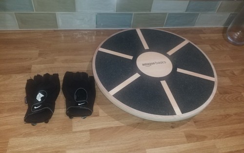 Wobble board and nike - nike, weight