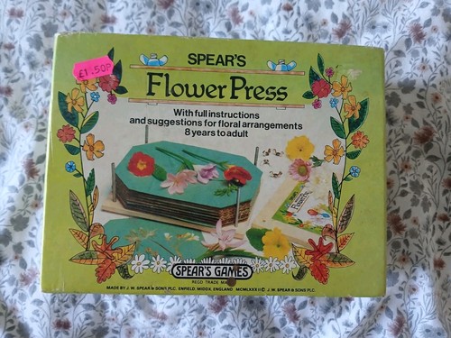 Spears wooden flower press - spears,