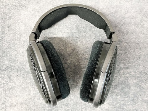 Sennheiser 650 over - 650, ear